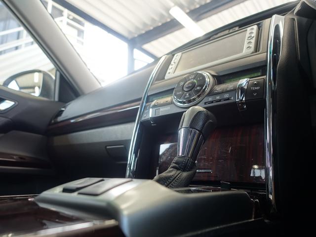 マークＸ ２５０Ｇ　リラックスセレクション　新品タナベ車高調・新品１９インチアルミホイール・新品タイヤ・新品Ｇｓバンパー・新品シートカバー・新品アイラインヘッド・新品スモークテール・シーケンシャルウィンカー・純正ナビ・ＴＶ・パワーシート・ＥＴＣ（37枚目）