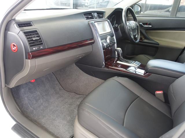 マークＸ ２５０Ｇ　リラックスセレクション　新品タナベ車高調・新品１９インチアルミホイール・新品タイヤ・新品Ｇｓバンパー・新品シートカバー・新品アイラインヘッド・新品スモークテール・シーケンシャルウィンカー・純正ナビ・ＴＶ・パワーシート・ＥＴＣ（55枚目）