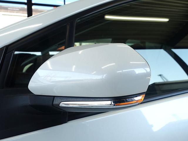 プリウス Ｓ　セーフティセンス・新品車高調・新品１９ＡＷ・新品タイヤ・新品シートカバー・新品アクセサリランプ・フルエアロ・純正ナビ・ブルートゥース・バックカメラ・ＥＴＣ・クルコン・スペアタイヤ・クリアランスソナー・（41枚目）