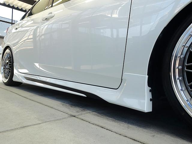 プリウス Ｓ　セーフティセンス・新品車高調・新品１９ＡＷ・新品タイヤ・新品シートカバー・新品アクセサリランプ・フルエアロ・純正ナビ・ブルートゥース・バックカメラ・ＥＴＣ・クルコン・スペアタイヤ・クリアランスソナー・（52枚目）