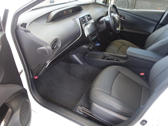 プリウス Ｓ　セーフティセンス・新品車高調・新品１９ＡＷ・新品タイヤ・新品シートカバー・新品アクセサリランプ・フルエアロ・純正ナビ・ブルートゥース・バックカメラ・ＥＴＣ・クルコン・スペアタイヤ・クリアランスソナー・（57枚目）