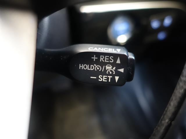 プリウス Ｓセーフティプラス　セーフティセンス・新品車高調・新品１９ＡＷ・新品タイヤ・新品シートカバー・フルエアロ・クリアランスソナー・純正ナビ・ブルートゥース・ＴＶ・バックカメラ・クルコン・オートマチックハイビーム・スペアタイヤ（23枚目）