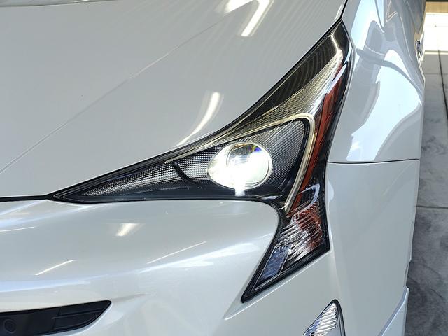 プリウス Ｓセーフティプラス　セーフティセンス・新品車高調・新品１９ＡＷ・新品タイヤ・新品シートカバー・フルエアロ・クリアランスソナー・純正ナビ・ブルートゥース・ＴＶ・バックカメラ・クルコン・オートマチックハイビーム・スペアタイヤ（40枚目）