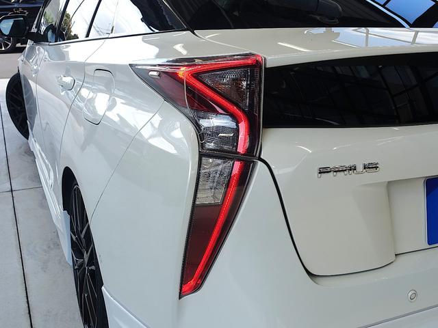 プリウス Ｓセーフティプラス　セーフティセンス・新品車高調・新品１９ＡＷ・新品タイヤ・新品シートカバー・フルエアロ・クリアランスソナー・純正ナビ・ブルートゥース・ＴＶ・バックカメラ・クルコン・オートマチックハイビーム・スペアタイヤ（45枚目）