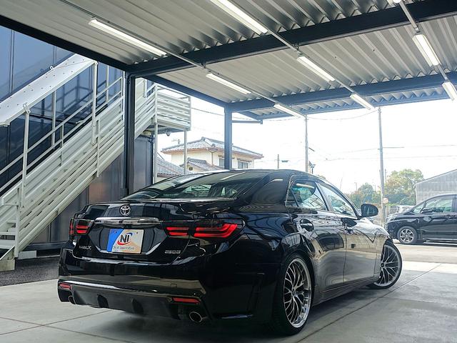 マークX 250G リラックスセレクション 新品車高調・新品19AW・新品タイヤ・新品Gsフロントバンパー・新品シートカバー・新品ヘッドライト&テール・流星ウィンカー・カロッツェリアナビ・ブルートゥース・フルセグ・フロントパワーシート・ETC・(8枚目)