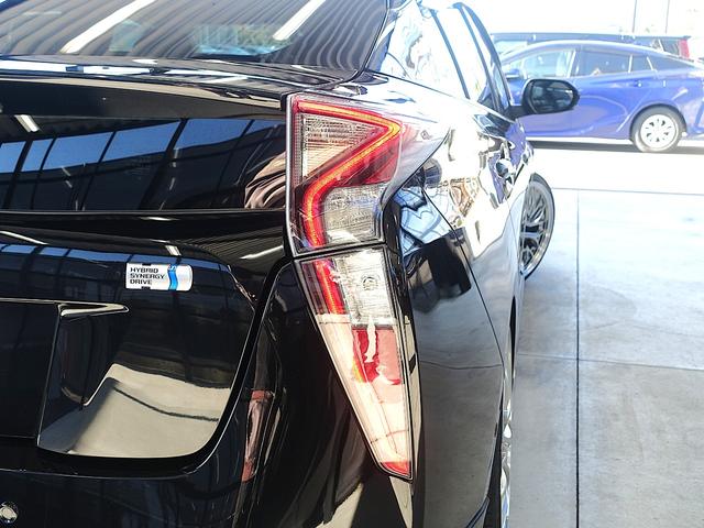 プリウス Sセーフティプラス TSS・TRDエアロVer2・新品車高調・新品19AW・新品タイヤ・新品黒革調シートカバー・クリアランスソナー・純正ナビ・ブルートゥース・TV・バックカメラ・クルコン・HUD・ドラレコ・スペアタイヤ・(49枚目)