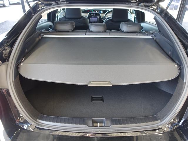 プリウス Sセーフティプラス TSS・TRDエアロVer2・新品車高調・新品19AW・新品タイヤ・新品黒革調シートカバー・クリアランスソナー・純正ナビ・ブルートゥース・TV・バックカメラ・クルコン・HUD・ドラレコ・スペアタイヤ・(67枚目)