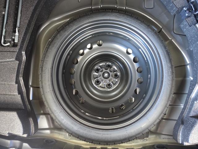 プリウス Sセーフティプラス TSS・TRDエアロVer2・新品車高調・新品19AW・新品タイヤ・新品黒革調シートカバー・クリアランスソナー・純正ナビ・ブルートゥース・TV・バックカメラ・クルコン・HUD・ドラレコ・スペアタイヤ・(68枚目)