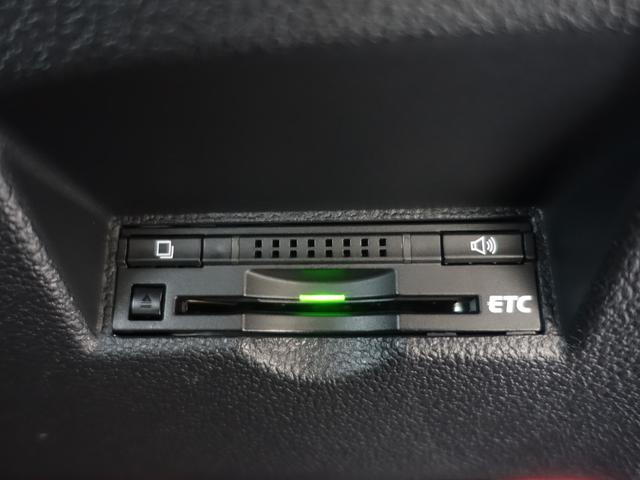 プリウス A 新品車高調・新品19AW・新品タイヤ・白革調シートカバー・フルエアロ・9型ナビ・ブルートゥース・TV・バックカメラ・ETC・コンビハンドル・クルコン・BSM・HUD・クリアランスソナー・スペアタイヤ・(29枚目)