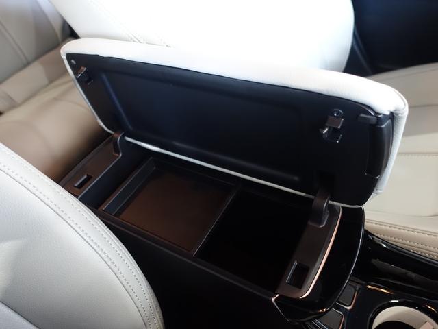 プリウス A 新品車高調・新品19AW・新品タイヤ・白革調シートカバー・フルエアロ・9型ナビ・ブルートゥース・TV・バックカメラ・ETC・コンビハンドル・クルコン・BSM・HUD・クリアランスソナー・スペアタイヤ・(37枚目)