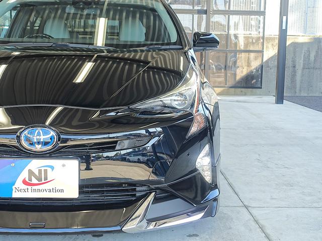 プリウス A 新品車高調・新品19AW・新品タイヤ・白革調シートカバー・フルエアロ・9型ナビ・ブルートゥース・TV・バックカメラ・ETC・コンビハンドル・クルコン・BSM・HUD・クリアランスソナー・スペアタイヤ・(44枚目)