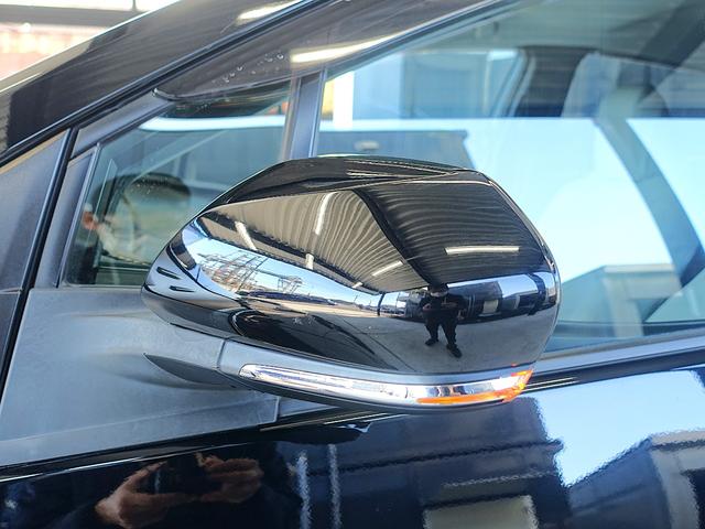 プリウス A 新品車高調・新品19AW・新品タイヤ・白革調シートカバー・フルエアロ・9型ナビ・ブルートゥース・TV・バックカメラ・ETC・コンビハンドル・クルコン・BSM・HUD・クリアランスソナー・スペアタイヤ・(48枚目)