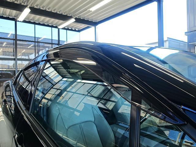 プリウス A 新品車高調・新品19AW・新品タイヤ・白革調シートカバー・フルエアロ・9型ナビ・ブルートゥース・TV・バックカメラ・ETC・コンビハンドル・クルコン・BSM・HUD・クリアランスソナー・スペアタイヤ・(56枚目)