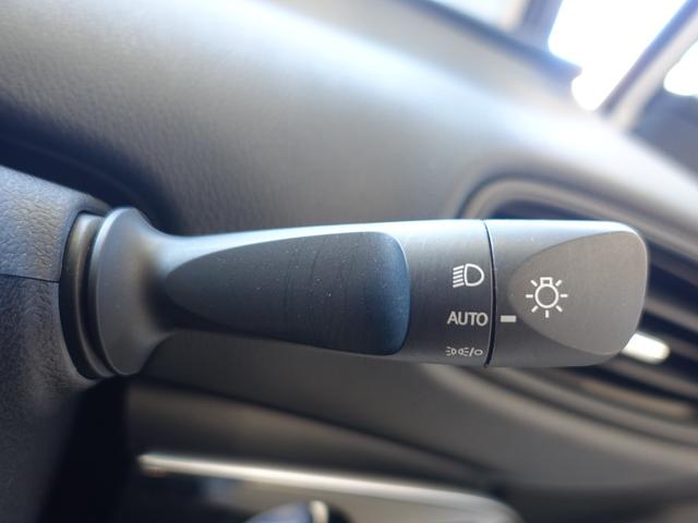 �R�����C�g�I���̖͂��邳�����m�A�����Ńw�b�h���C�g�_������̂Ń��C�g�̕t���Y��h�~�Ɋ�^���܂��I�k�d�c�t�H�O�����ڂ��Ă��薶�E�J�V���̃h���C�u���O�����E���m�ۂ��܂��I