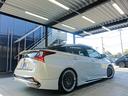 プリウス Ｓ　セーフティセンス・新品車高調・新品１９ＡＷ・新品タイヤ・新品シートカバー・新品アクセサリランプ・フルエアロ・純正ナビ・ブルートゥース・バックカメラ・ＥＴＣ・クルコン・スペアタイヤ・クリアランスソナー・（6枚目）