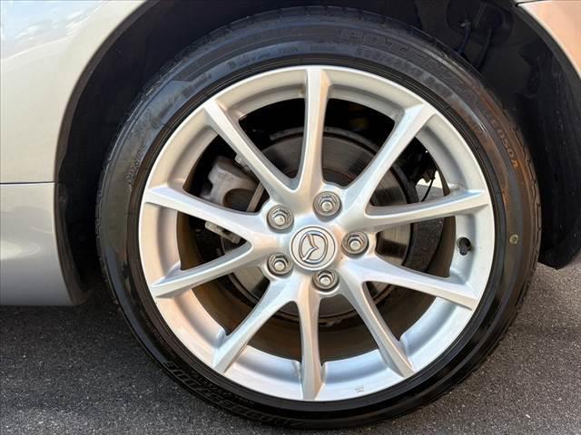 ロードスター ＲＳ　ＲＨＴ　禁煙　中期　６ＭＴ　フルセグナビ　トルクセンシング式スーパーＬＳＤ　Ｂｌｕｅｔｏｏｔｈ　ビルシュタイン製ダンパー　革巻きシフトノブ　ＡＡＣ　ステリモ　スペアキー　ＨＩＤヘッド　ＡＣソケット　ＳＲＳ（37枚目）