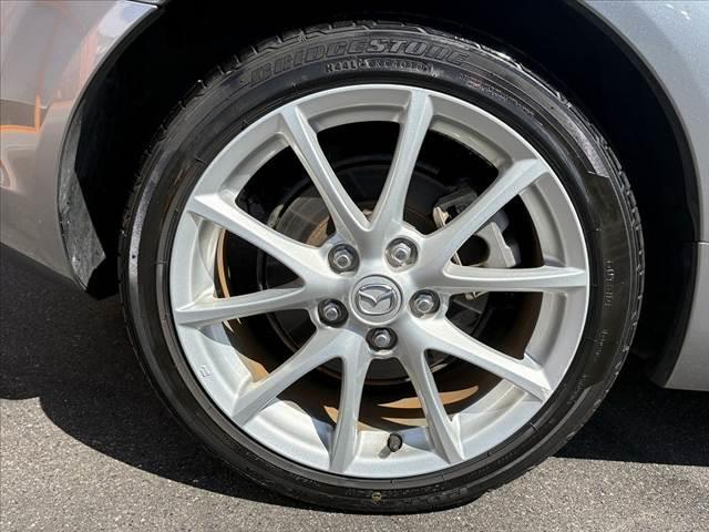 ロードスター ＲＳ　ＲＨＴ　禁煙　中期　６ＭＴ　フルセグナビ　トルクセンシング式スーパーＬＳＤ　Ｂｌｕｅｔｏｏｔｈ　ビルシュタイン製ダンパー　革巻きシフトノブ　ＡＡＣ　ステリモ　スペアキー　ＨＩＤヘッド　ＡＣソケット　ＳＲＳ（38枚目）