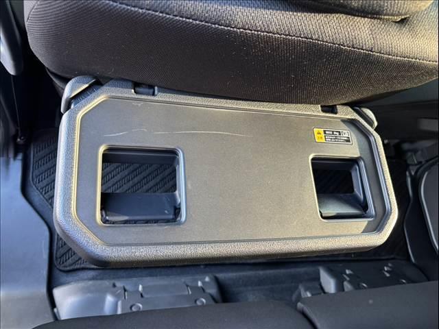 タンク カスタムＧ－Ｔ　禁煙　ナビ　フルセグ　ＢＴ　ＤＶＤ再生　Ｂカメラ　ＥＴＣ　前後ドラレコ　両電スライドドア　スマアシ３　クルコン　ステリモ　シートヒーター　オートＬＥＤヘッド　オートハイビーム　革巻きステア　マット（33枚目）