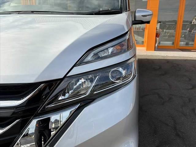 セレナ ハイウェイスター　禁煙　プロパイロット　純正９インチナビ　フリップダウンモニター　両側電動スライド　パノラマビュー　Ａストップ　エマブレ　デジタルルームミラー　クリアランスソナー　バックテーブル　後席ＵＳＢ　後席ＡＣ（33枚目）