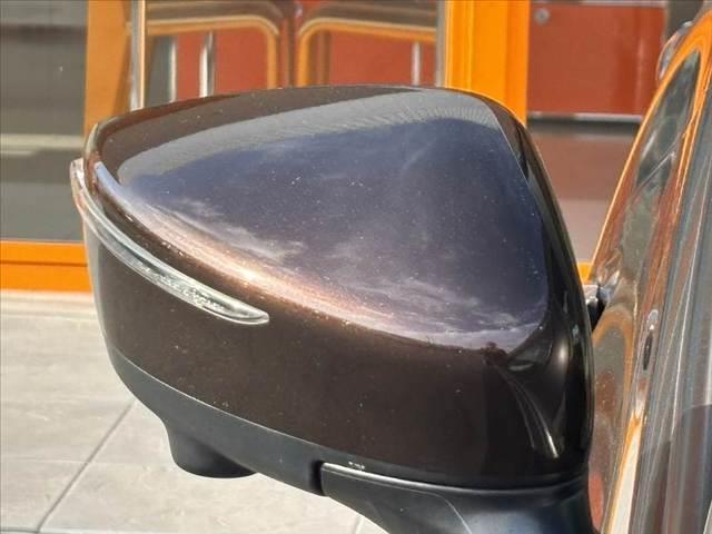 ノート メダリスト　エマージェンシーブレーキパッケージ　禁煙　アラウンドビュー　ＬＥＤヘッド　純正ナビ　フルセグ　Ｂｌｕｅｔｏｏｔｈ　ステリモ　オプションアルミ　ステリモ　コンビシート　ＥＴＣ　電格　車線逸脱警報　Ａストップ　ＡＬＥＤヘッド　ＩＳＯＦＩＸ（26枚目）