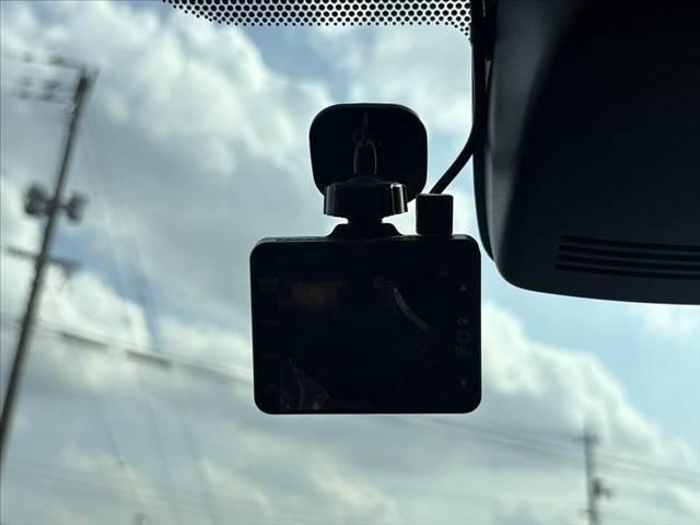 アクア Sスタイルブラック 中期 純正フルセグナビ セーフティS Bカメラ ETC ステリモ Bluetooth Pスタート シートリフター 車線逸脱防止 Aライト Aハイビーム レベライザー AAC マット サイドバイザー(5枚目)