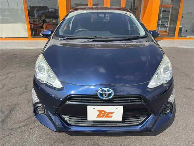 アクア Sスタイルブラック 中期 純正フルセグナビ セーフティS Bカメラ ETC ステリモ Bluetooth Pスタート シートリフター 車線逸脱防止 Aライト Aハイビーム レベライザー AAC マット サイドバイザー(9枚目)