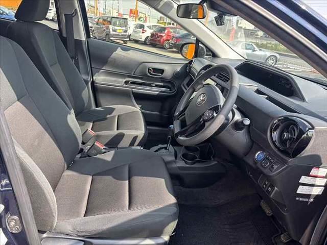 アクア Sスタイルブラック 中期 純正フルセグナビ セーフティS Bカメラ ETC ステリモ Bluetooth Pスタート シートリフター 車線逸脱防止 Aライト Aハイビーム レベライザー AAC マット サイドバイザー(16枚目)