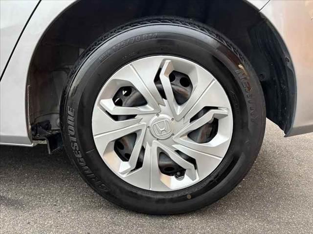 フィット  禁煙 純正オーディオ ドラレコ Pスタート オートエアコン プラズマクラスター 電格ウインカーミラー Aストップ ACソケット SRSエアバック ヘッドライトレベライザー フロアマット ふらつき防止(33枚目)