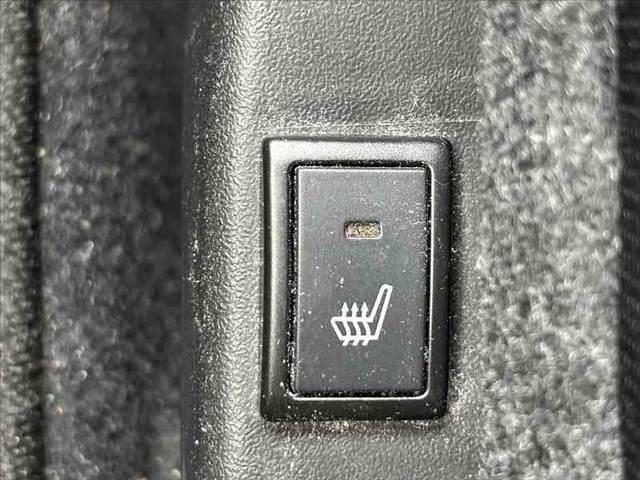 デリカD:2 カスタムハイブリッドMV 4WD フルセグナビ 両電スラ eアシスト 前席シートヒーター ETC LEDヘッド Aライト Aストップ 革巻きステア ステリモ クルコン AAC 後席サンシェード アームレスト SRSエアB(7枚目)