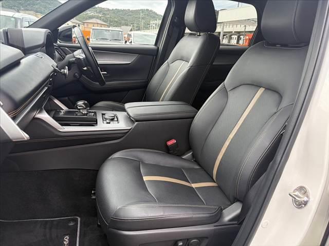 CX-60 XD-ハイブリッド エクスクルーシブスポーツ 4WD パノラマルーフ 360度カメラ マツコネ 前席Pシート シートメモリー スマートブレーキ ベンチレーション 全席シートヒーター ステアリングヒーター スペアキー ETC レーダークルコン(18枚目)