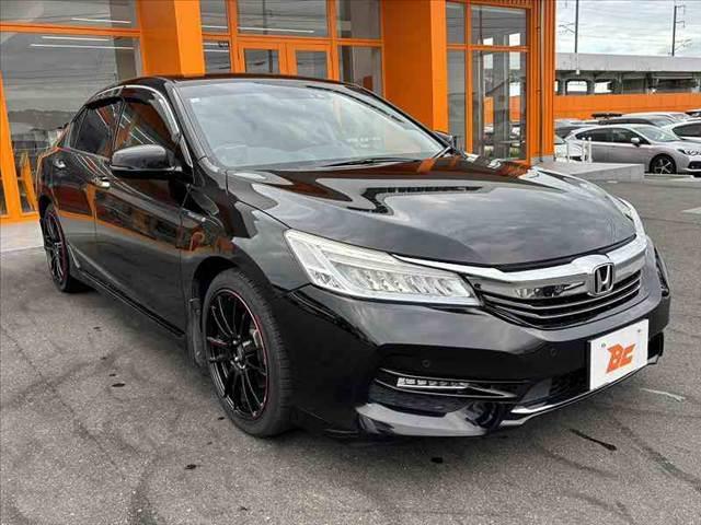 アコードハイブリッド EX 後期 インターナビ フルセグ Bluetooth Bカメラ RAYSアルミ LEDヘッド オートライト Pシート ホンダセンシング レーンキープ レーダークルーズ ステリモ パドルシフト Bホールド(8枚目)