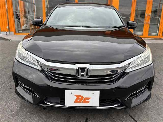 アコードハイブリッド EX 後期 インターナビ フルセグ Bluetooth Bカメラ RAYSアルミ LEDヘッド オートライト Pシート ホンダセンシング レーンキープ レーダークルーズ ステリモ パドルシフト Bホールド(9枚目)