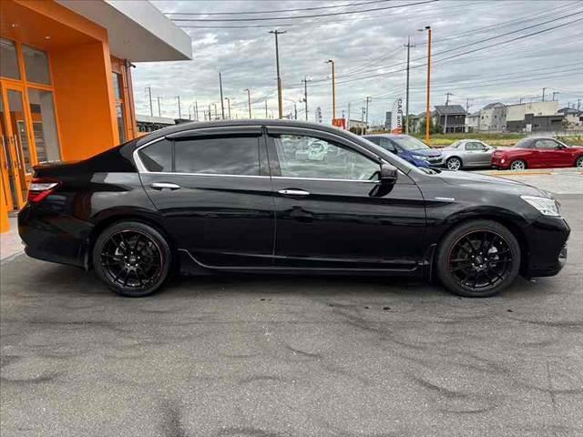 アコードハイブリッド EX 後期 インターナビ フルセグ Bluetooth Bカメラ RAYSアルミ LEDヘッド オートライト Pシート ホンダセンシング レーンキープ レーダークルーズ ステリモ パドルシフト Bホールド(11枚目)