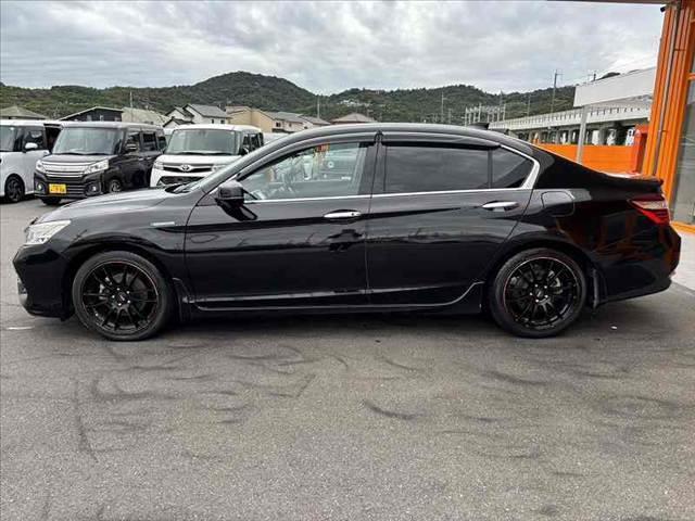 アコードハイブリッド EX 後期 インターナビ フルセグ Bluetooth Bカメラ RAYSアルミ LEDヘッド オートライト Pシート ホンダセンシング レーンキープ レーダークルーズ ステリモ パドルシフト Bホールド(12枚目)