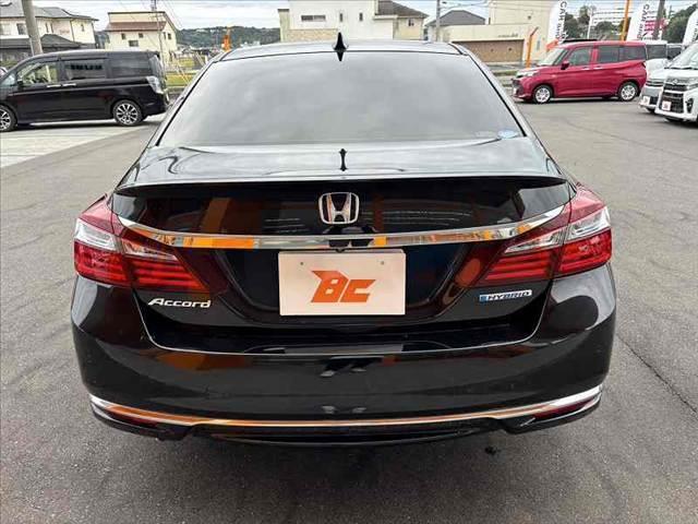 アコードハイブリッド EX 後期 インターナビ フルセグ Bluetooth Bカメラ RAYSアルミ LEDヘッド オートライト Pシート ホンダセンシング レーンキープ レーダークルーズ ステリモ パドルシフト Bホールド(14枚目)
