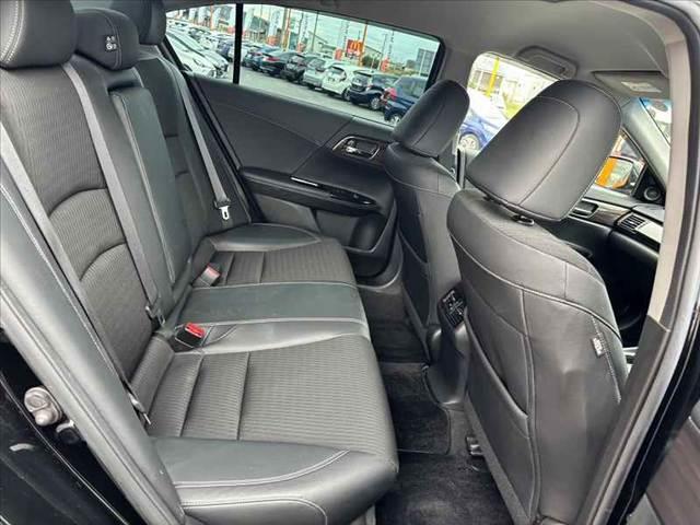 アコードハイブリッド EX 後期 インターナビ フルセグ Bluetooth Bカメラ RAYSアルミ LEDヘッド オートライト Pシート ホンダセンシング レーンキープ レーダークルーズ ステリモ パドルシフト Bホールド(17枚目)