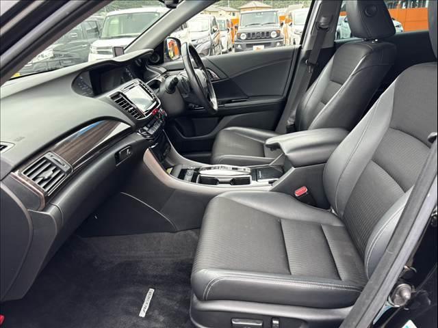 アコードハイブリッド EX 後期 インターナビ フルセグ Bluetooth Bカメラ RAYSアルミ LEDヘッド オートライト Pシート ホンダセンシング レーンキープ レーダークルーズ ステリモ パドルシフト Bホールド(18枚目)