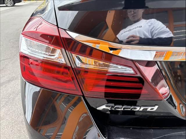 アコードハイブリッド EX 後期 インターナビ フルセグ Bluetooth Bカメラ RAYSアルミ LEDヘッド オートライト Pシート ホンダセンシング レーンキープ レーダークルーズ ステリモ パドルシフト Bホールド(33枚目)