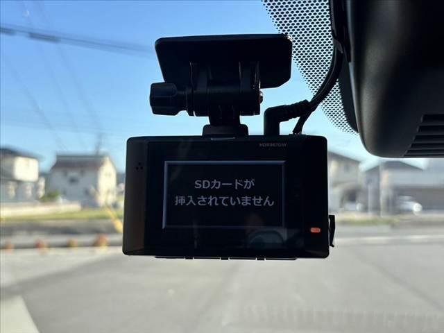 ノート e-パワー B FOUR 禁煙 4WD エマブレ インテリジェントアラウンドビューモニター インテリジェントルームミラー ETC 前後ドラレコ マット バイザー オーディオ オートヘッドライト 電格ミラー ACソケット(25枚目)