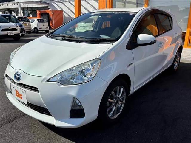 アクア S 禁煙 ナビ TV DVD再生 ETC オートヘッドライト マット バイザー 電格ウインカーミラー オートエアコン ヘッドライトレベライザー ISOFIXシート Pガラス Rワイパー SRSエアB(10枚目)