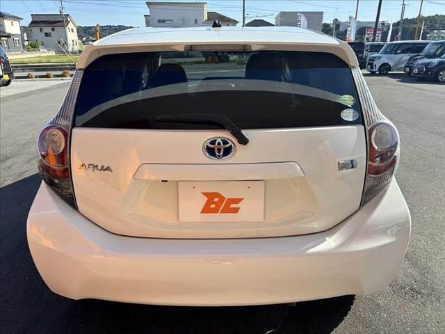 アクア S 禁煙 ナビ TV DVD再生 ETC オートヘッドライト マット バイザー 電格ウインカーミラー オートエアコン ヘッドライトレベライザー ISOFIXシート Pガラス Rワイパー SRSエアB(14枚目)