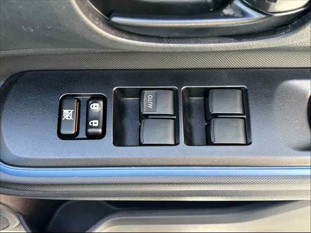 アクア S 禁煙 ナビ TV DVD再生 ETC オートヘッドライト マット バイザー 電格ウインカーミラー オートエアコン ヘッドライトレベライザー ISOFIXシート Pガラス Rワイパー SRSエアB(28枚目)