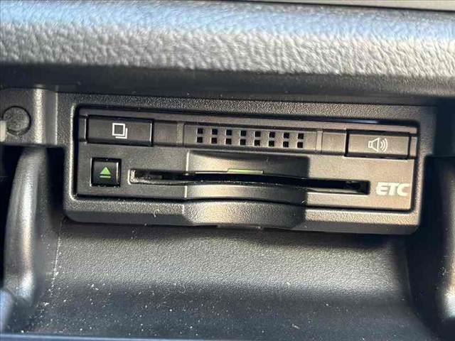 クラウンハイブリッド アスリートS 禁煙 ムーンルーフ 黒革シート シートヒーター ベンチレーション クリアランスソナー 8型フルセグナビ Bluetooth Bカメラ 社外エアロ 18インチスパッタリングAW スマートキ2個 Pスタ(5枚目)