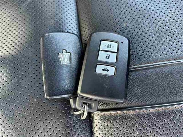 クラウンハイブリッド アスリートS 禁煙 ムーンルーフ 黒革シート シートヒーター ベンチレーション クリアランスソナー 8型フルセグナビ Bluetooth Bカメラ 社外エアロ 18インチスパッタリングAW スマートキ2個 Pスタ(7枚目)