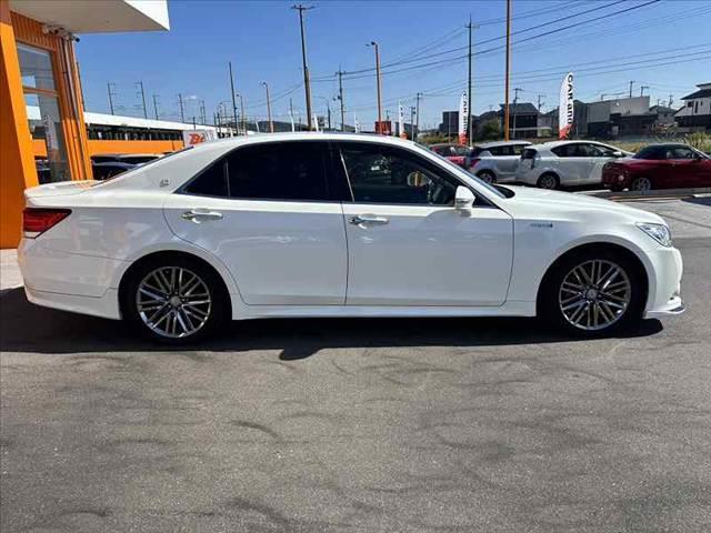 クラウンハイブリッド アスリートS 禁煙 ムーンルーフ 黒革シート シートヒーター ベンチレーション クリアランスソナー 8型フルセグナビ Bluetooth Bカメラ 社外エアロ 18インチスパッタリングAW スマートキ2個 Pスタ(11枚目)