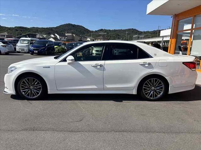 クラウンハイブリッド アスリートS 禁煙 ムーンルーフ 黒革シート シートヒーター ベンチレーション クリアランスソナー 8型フルセグナビ Bluetooth Bカメラ 社外エアロ 18インチスパッタリングAW スマートキ2個 Pスタ(12枚目)