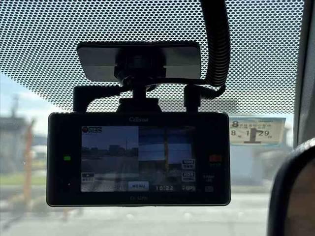 カローラツーリング ハイブリッド ダブルバイビー 禁煙 後期 ツートンルーフ BSM 10.5型ディスプレイ ナビキット ETC2.0 ACコンセント Bluetooth Bカメラ LEDヘッド BSM スマートキー2個 Pスタート レーダークルーズ(6枚目)