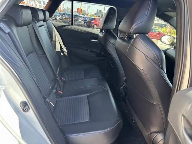 カローラツーリング ハイブリッド ダブルバイビー 禁煙 後期 ツートンルーフ BSM 10.5型ディスプレイ ナビキット ETC2.0 ACコンセント Bluetooth Bカメラ LEDヘッド BSM スマートキー2個 Pスタート レーダークルーズ(17枚目)