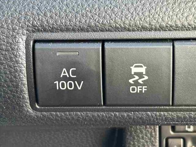 カローラツーリング ハイブリッド ダブルバイビー 禁煙 後期 ツートンルーフ BSM 10.5型ディスプレイ ナビキット ETC2.0 ACコンセント Bluetooth Bカメラ LEDヘッド BSM スマートキー2個 Pスタート レーダークルーズ(27枚目)