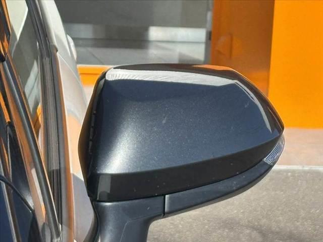 カローラツーリング ハイブリッド ダブルバイビー 禁煙 後期 ツートンルーフ BSM 10.5型ディスプレイ ナビキット ETC2.0 ACコンセント Bluetooth Bカメラ LEDヘッド BSM スマートキー2個 Pスタート レーダークルーズ(34枚目)